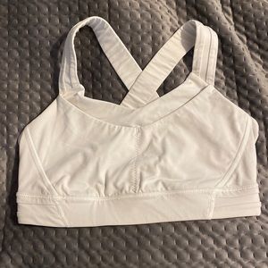 Lululemon sports bar